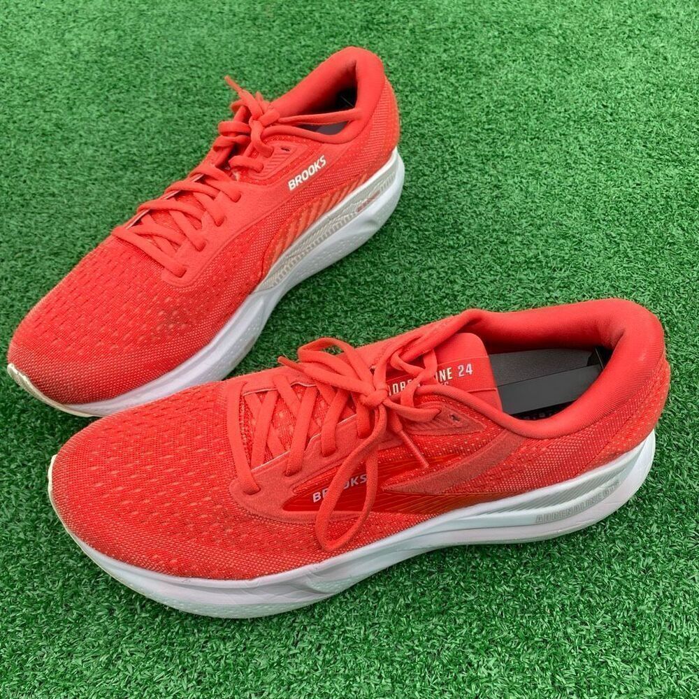 BROOKS ADRENALINE GTS 24 - Women’s Running Shoes - SIZE 11.5